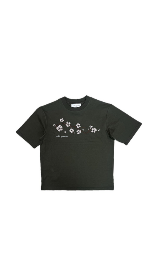 cherry blossom short-sleeve khaki